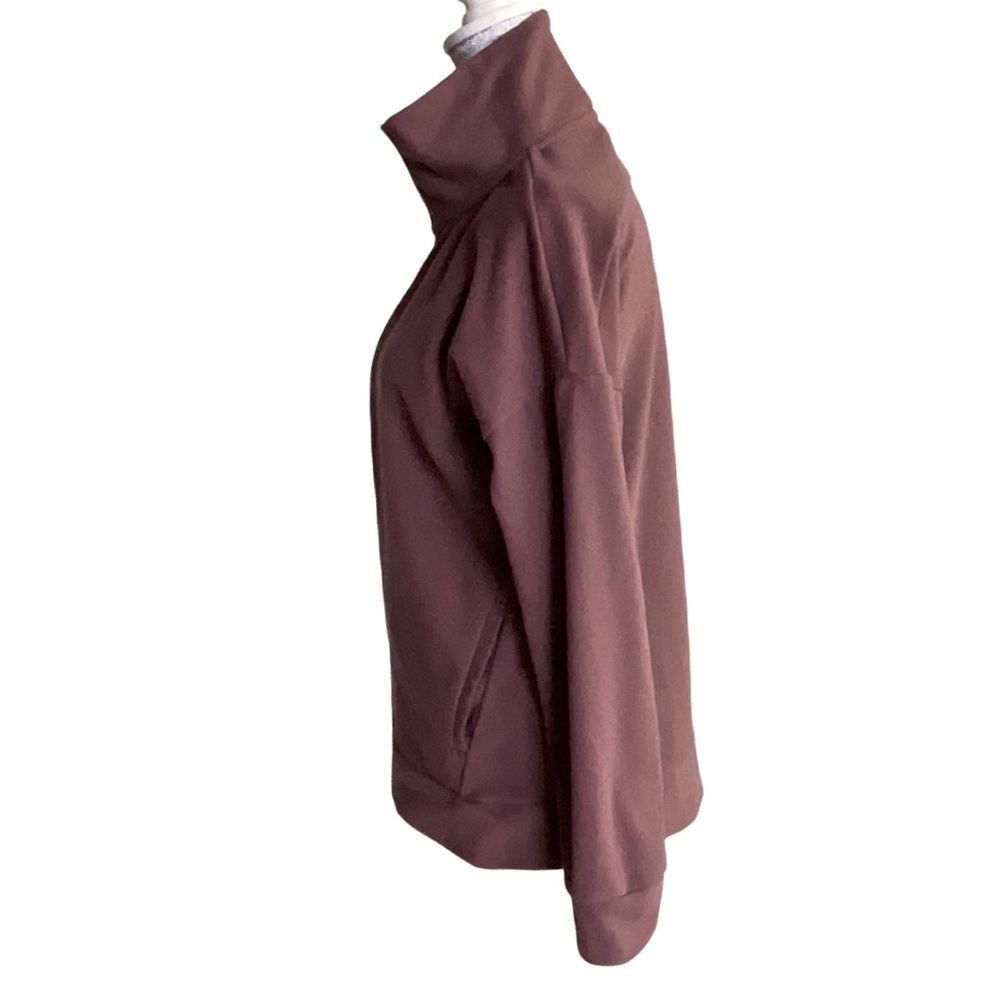MONDETTA super soft, light purple fleece jacket w/ full zip closure - Picture 5 of 6